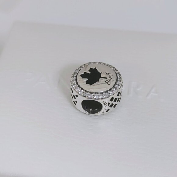 Pandora Banff Maple Leaf Button Charm Bead Charm Eh! Pendant S925 Silver - Picture 10 of 11